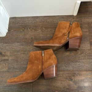 Same Edelman Walden Dual Zip Brown Suede Ankle Boots